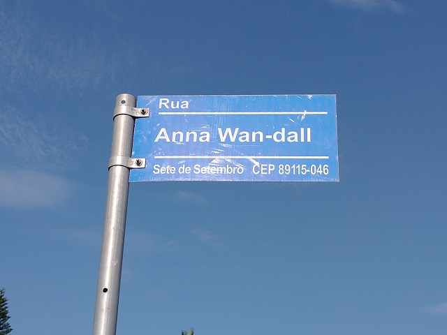 Gaspar rua Anna Wan-Dall