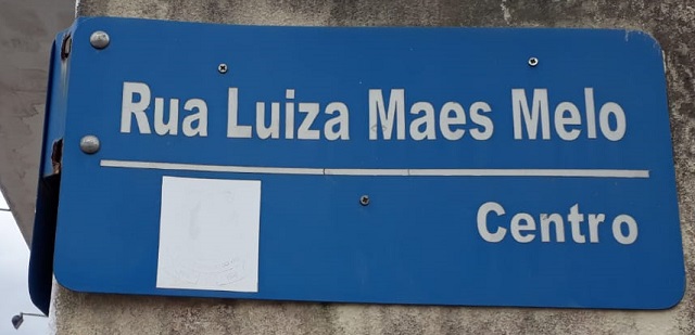 Ilhota Rua Luiza Maes