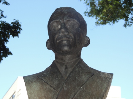 Busto Otaviano Neves de Jeanne Milde