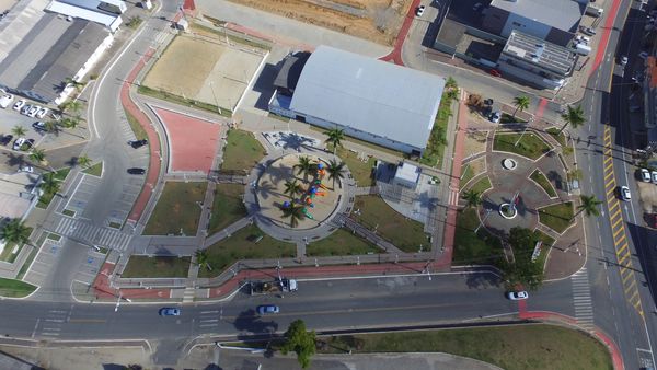 Ilhota Praça Charles Van Lede